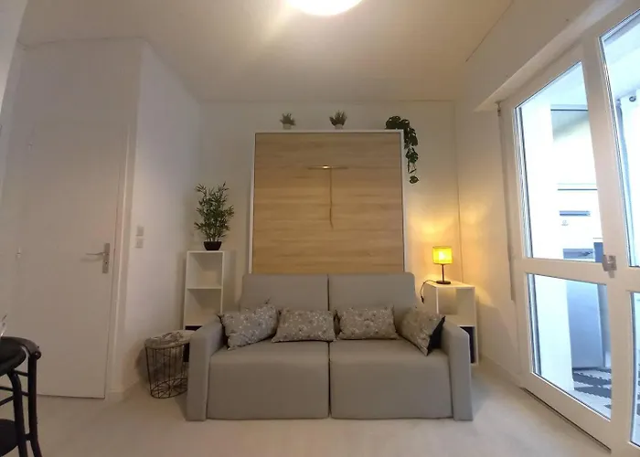 Georges De Didonne - Faites Halte - - Quartier Boisé *